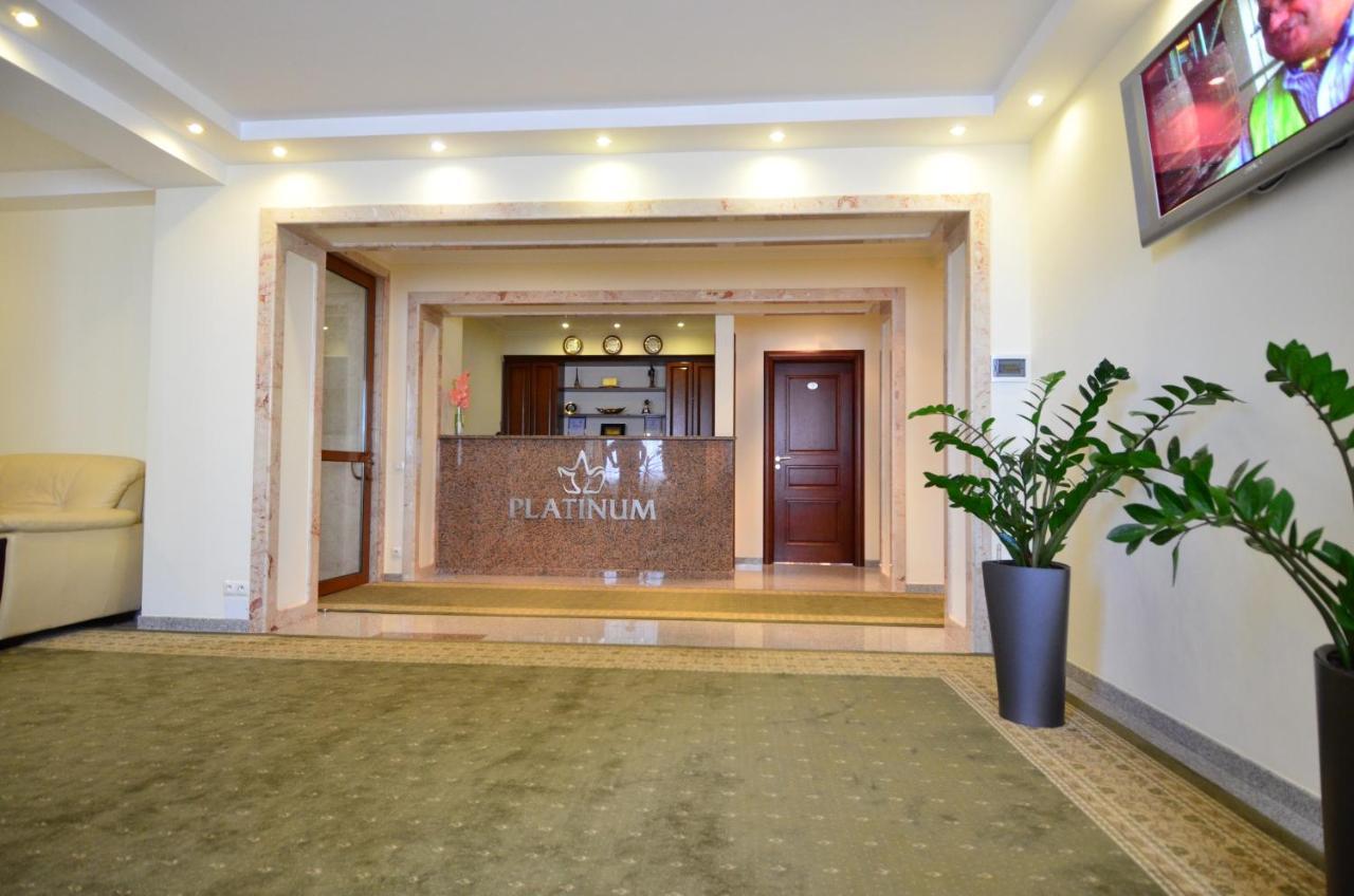 Platinum Hotel Chisinau Exterior photo